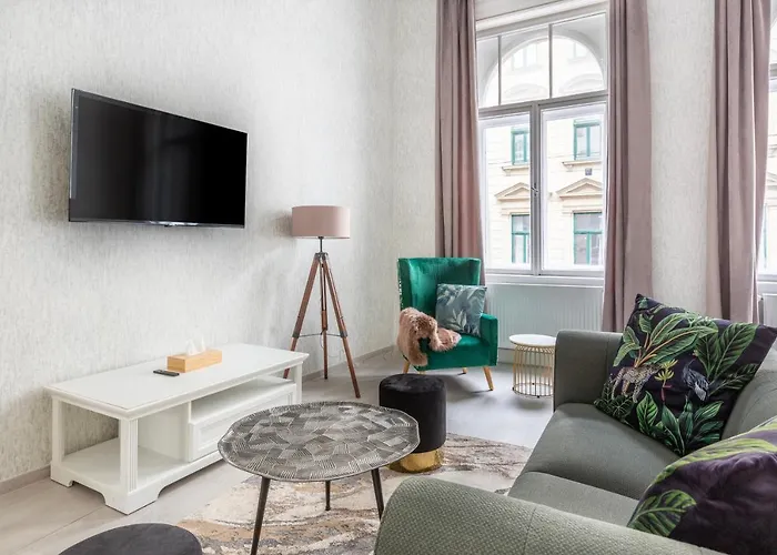 Lh Gallery Apartments