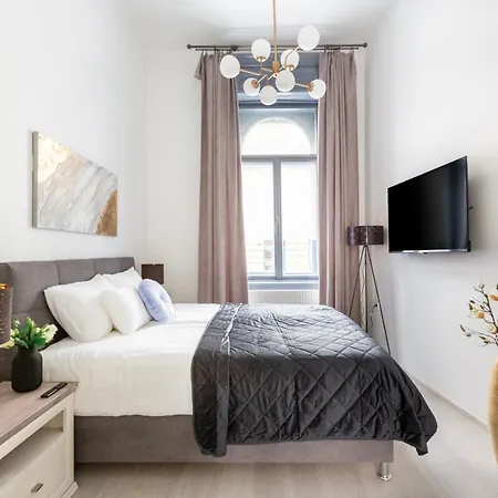 בודפשט Lh Gallery Apartments מראה חיצוני תמונה