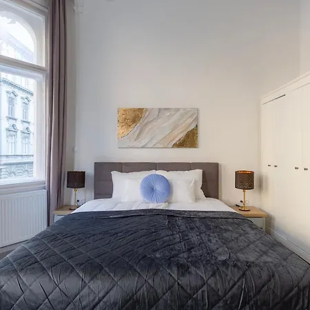 בודפשט Lh Gallery Apartments מראה חיצוני תמונה