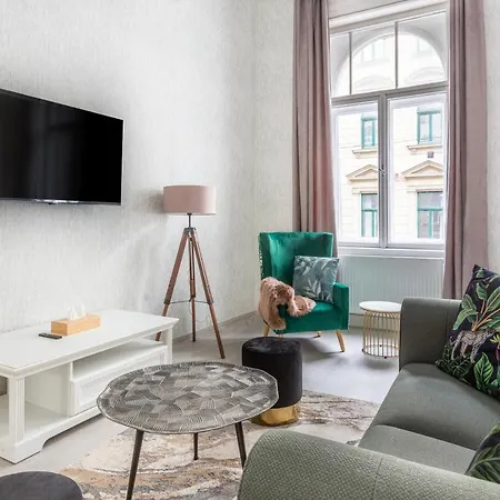 בודפשט Lh Gallery Apartments מראה חיצוני תמונה