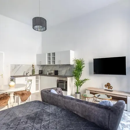 בודפשט Lh Gallery Apartments מראה חיצוני תמונה