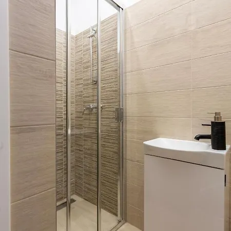 בודפשט Lh Gallery Apartments מראה חיצוני תמונה