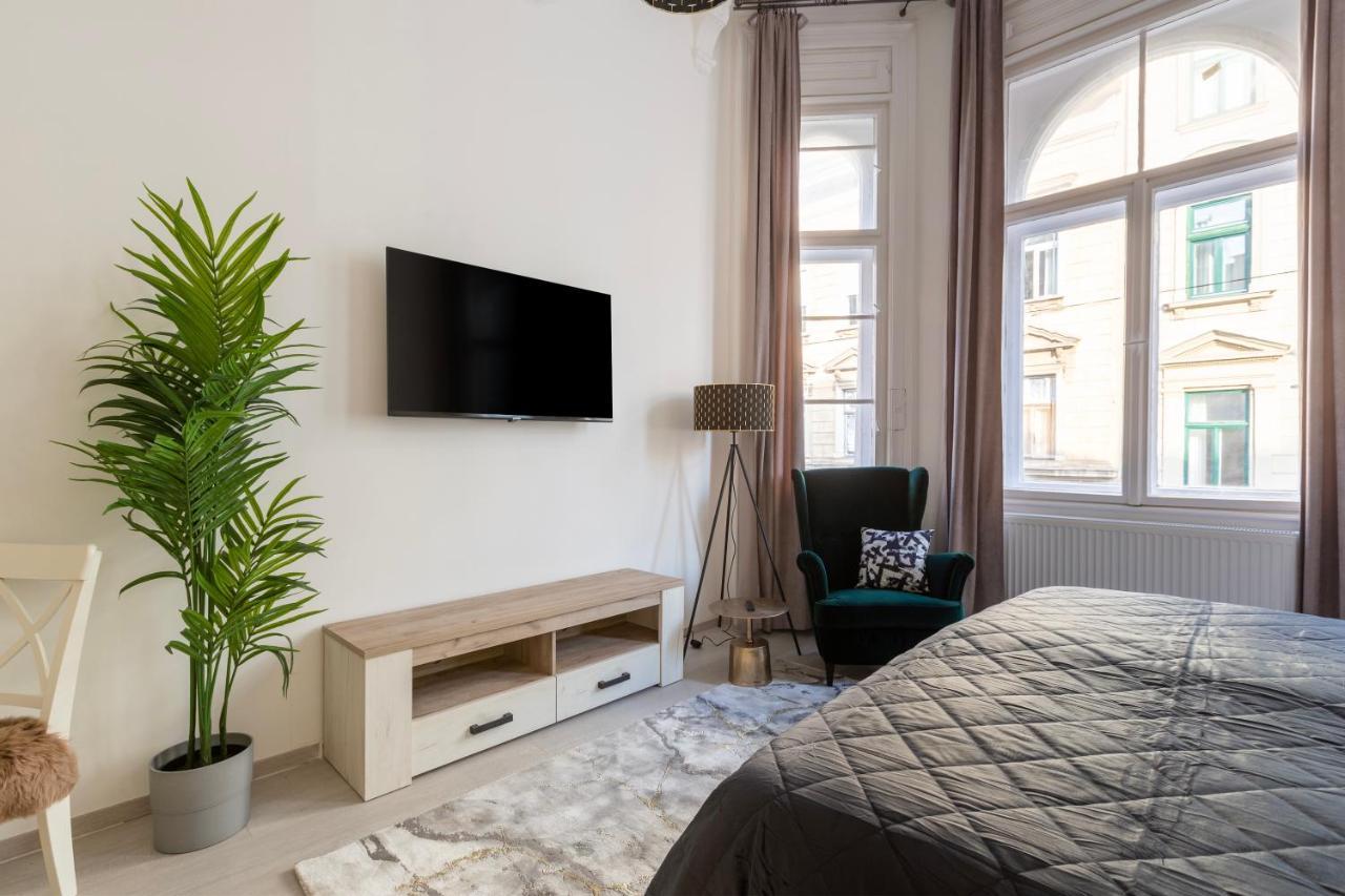 Lh Gallery Apartmán
